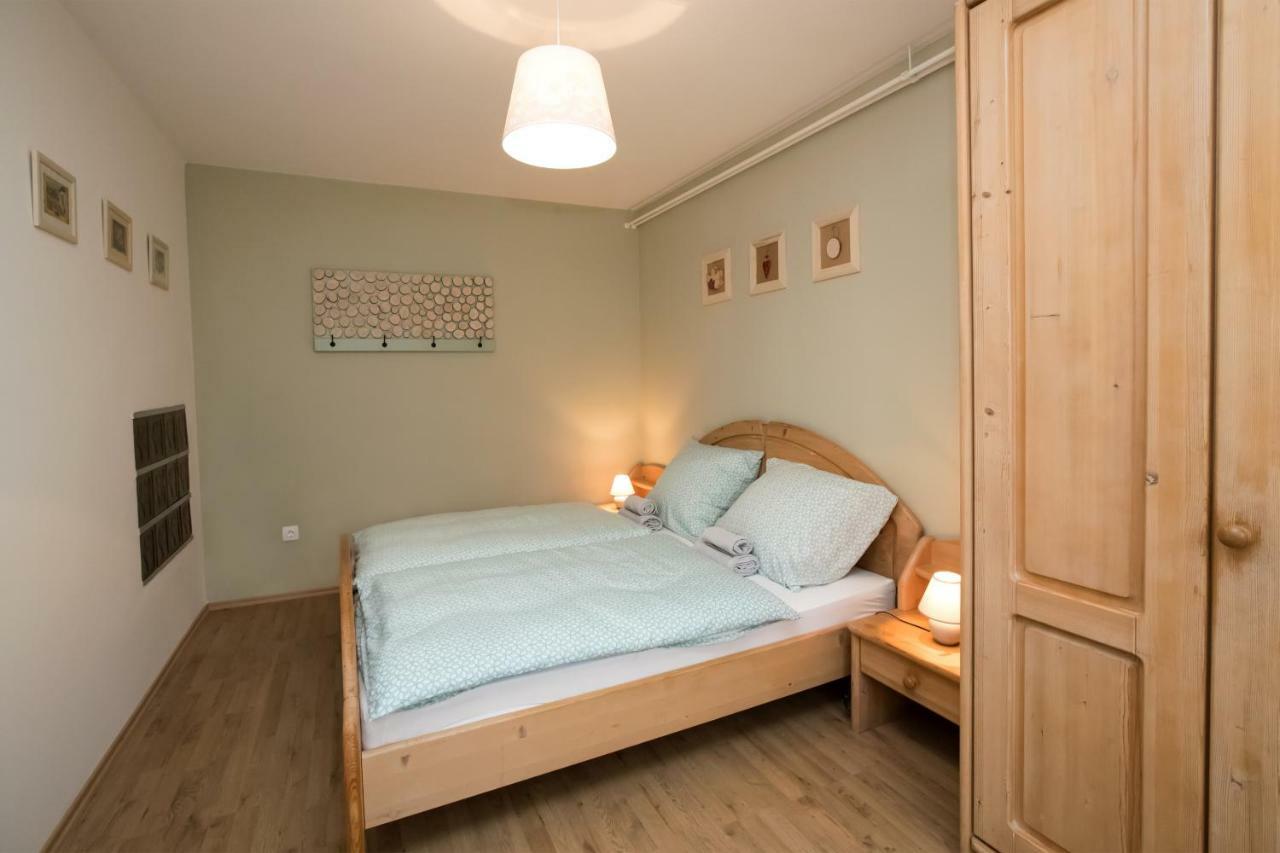 Apartma Pr Gatej 博希尼 外观 照片